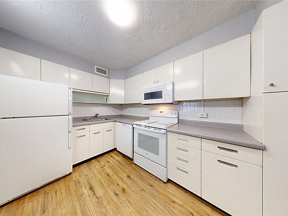 3rd image of 12700 Lake Ave APT 804