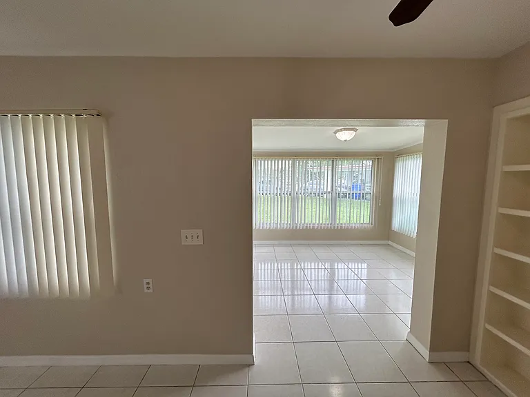 2401 Janet St — Photo 5