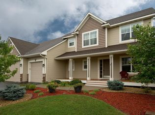 9561 Dunes Ct, Cottage Grove, MN 55016