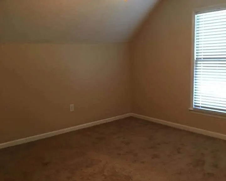 31 Springfield Ct — Photo 6