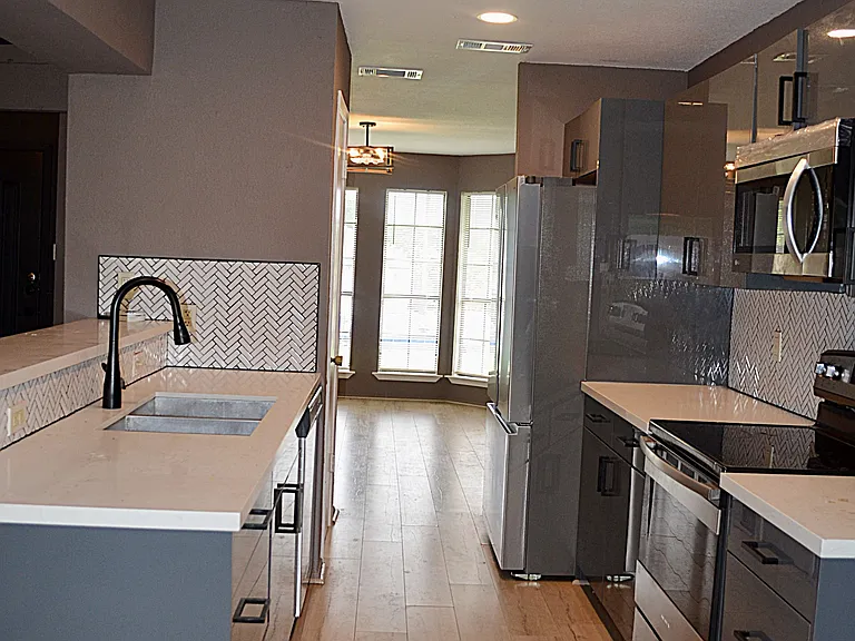 4312 Creekside Dr — Photo 11