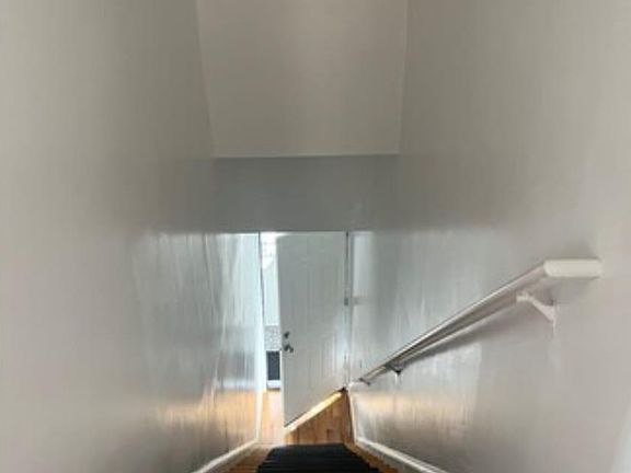 3rd image of 1277 E 222nd St Floor 2