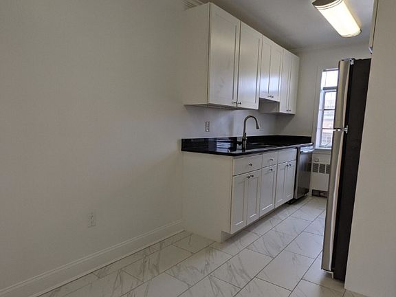 2nd image of 76 Saint Paul St #3-A