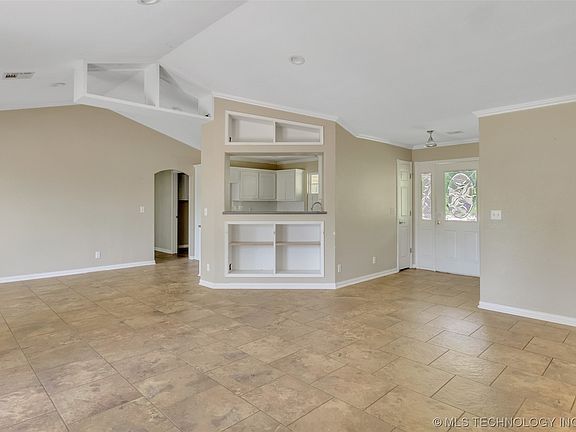 3rd image of 1508 SE 6th St