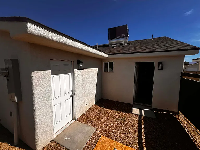 396 Riverfront Dr — Photo 139