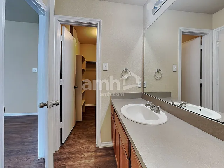 2822 Wisner Cir — Photo 11