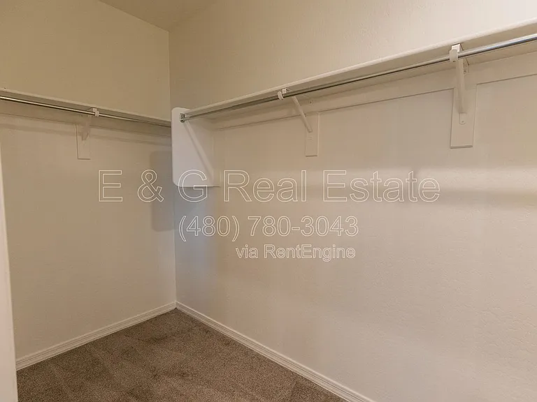 2950 N 38th St #13 — Photo 13