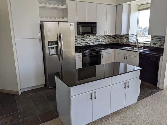 2nd image of 488 E Ocean Blvd Unit 317