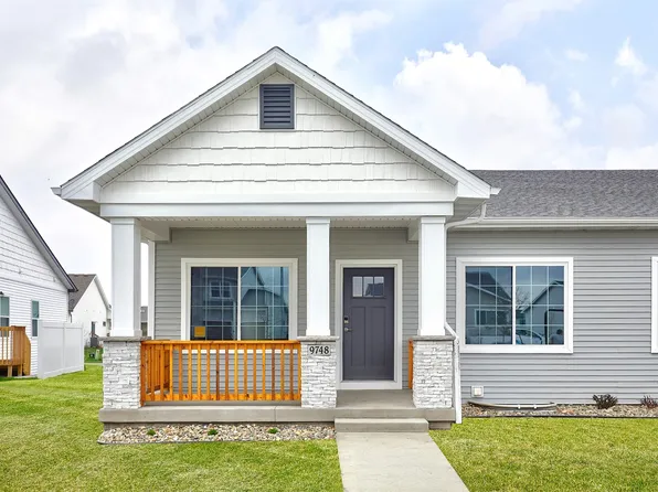 9748 Regatta Ln, Johnston, IA 50131