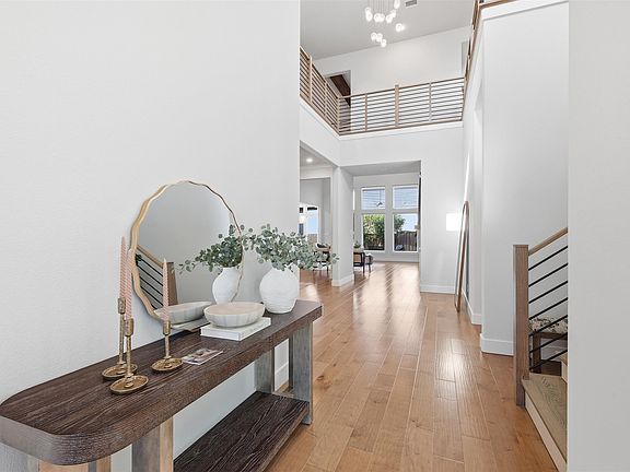 5th image of 8915 Frostweed Rd