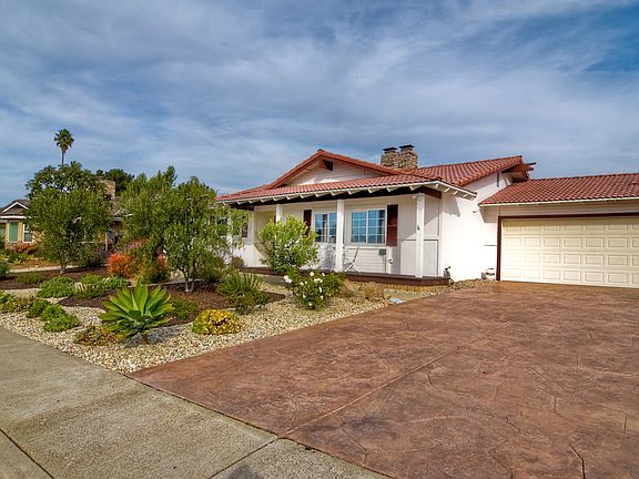 3rd image of 17015 Bernardo Oaks Dr