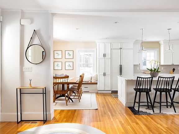 3rd image of 60 Ashton Ave