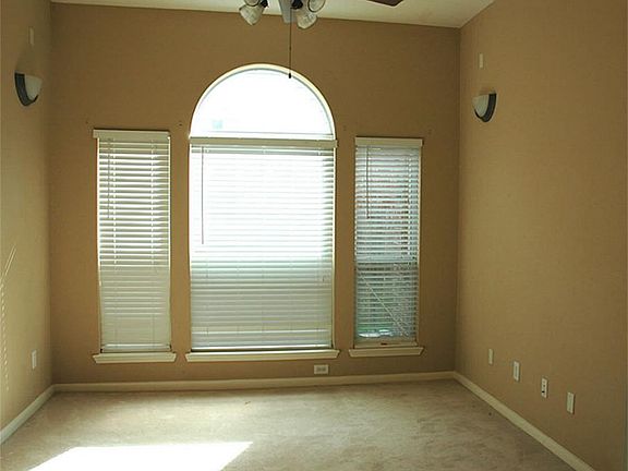 5th image of 10430 Antelope Aly