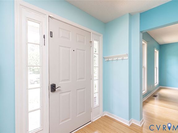 4th image of 3324 Appleford Dr