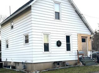 12 Harrison St, Fort Atkinson, WI 53538