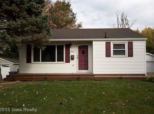 5821 Clark St, Des Moines, IA 50311