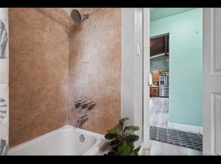 233 N Edenfield Ave, Azusa, CA 91702