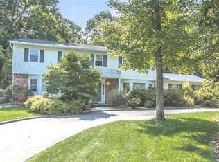 3 Rodsfield Ct, Huntington, NY 11743