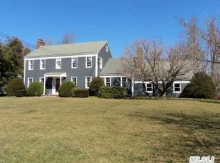 5 Little Harbor Rd, Mount Sinai, NY 11766