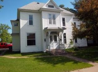 121 12th Ave W, Menomonie, WI 54751