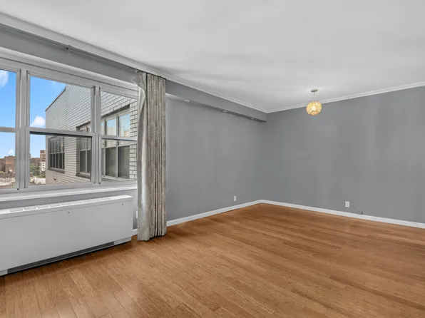 205 3rd Avenue image 8 of 13