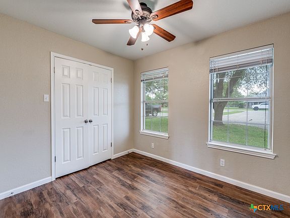 5th image of 505 River Oak Dr
