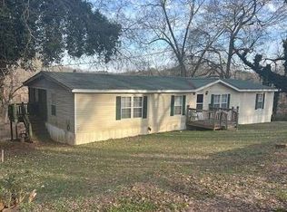 304 Hill St, Commerce, GA 30529