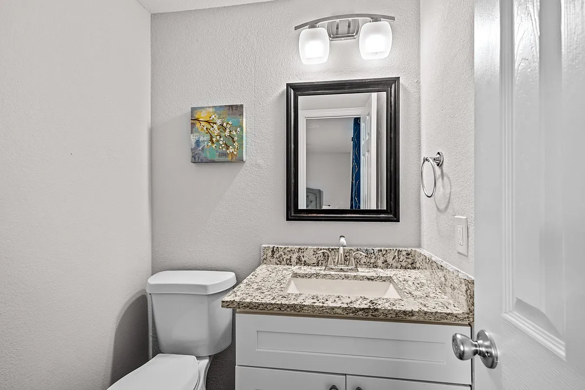 Building Photo - 303 Jeanne Ln