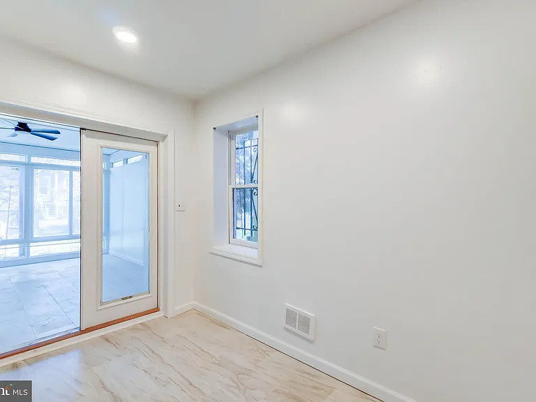 75 P St NW — Photo 13