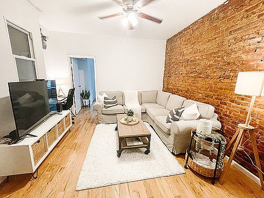 5th image of 500 11th St Floor 2