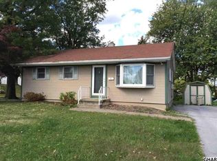 916 Scenery Dr, Harrisburg, PA 17109