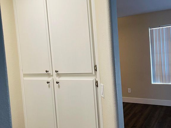 3rd image of 232 Del Mar Ave APT B