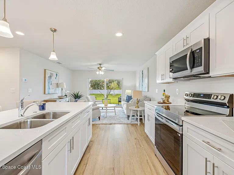 198 Hidden Woods Pl — Photo 8