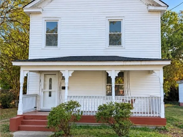 109 Carroll St, Emporia, VA 23847
