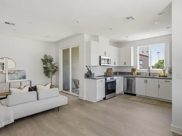 203 Sarina Ln, San Marcos, CA 92069