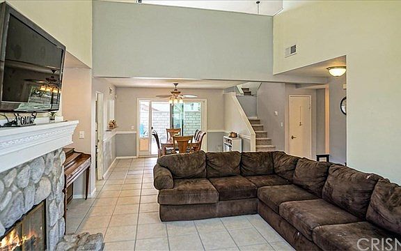 3rd image of 15204 Oleander Ct