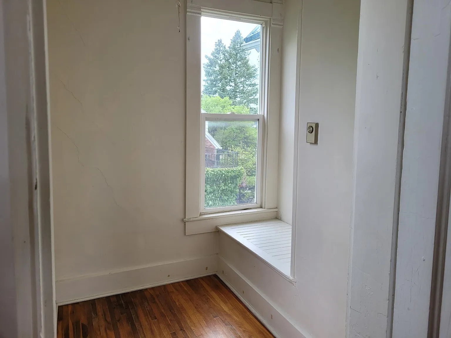 1 bed, 750 sqft, $695 — Photo 3