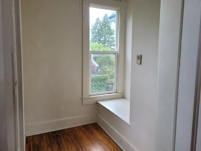 339 N Jefferson St #3 — Photo 3