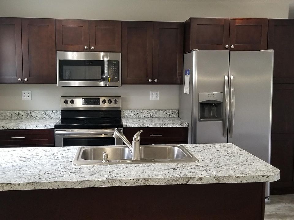 1st image of 600 Arlington St