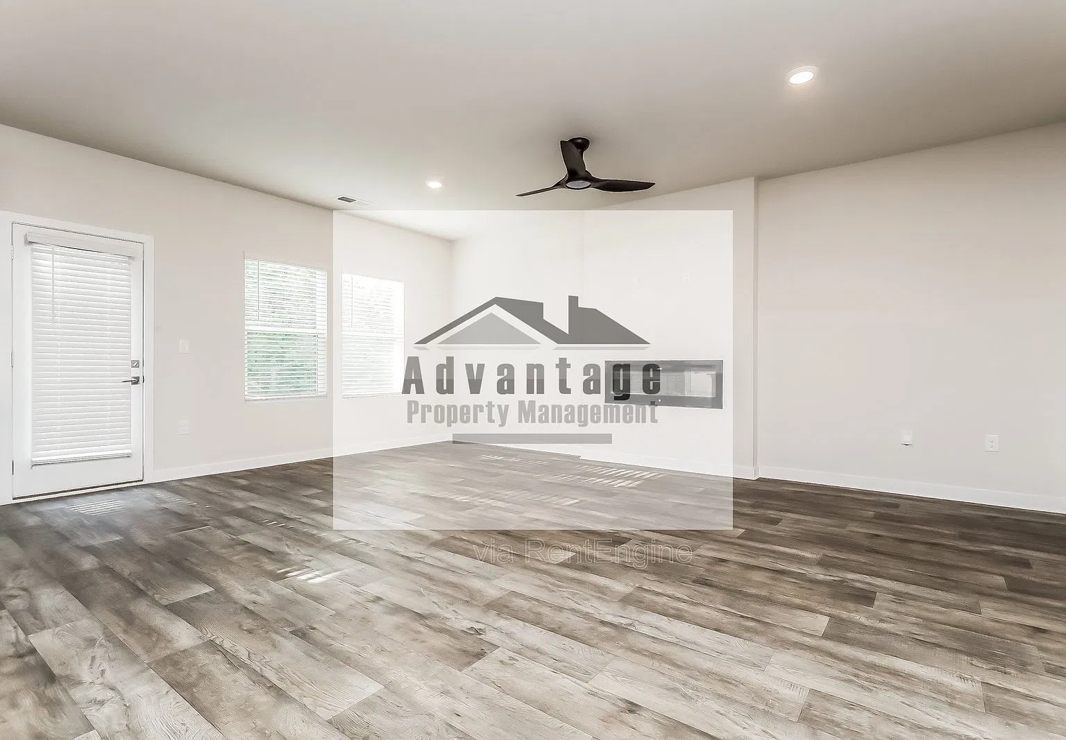 5 bed, 3.5 bath, 2100 sqft, $2,689 — Photo 4