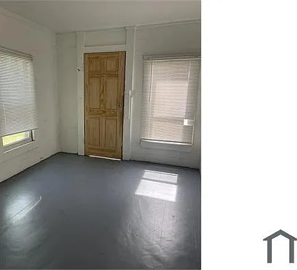 823 Avenue R NE #2 — Photo 7