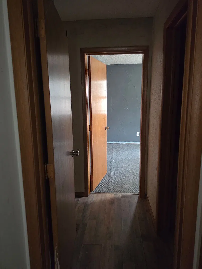 Beautiful 2-Bedroom Duplex Available! — Photo 2