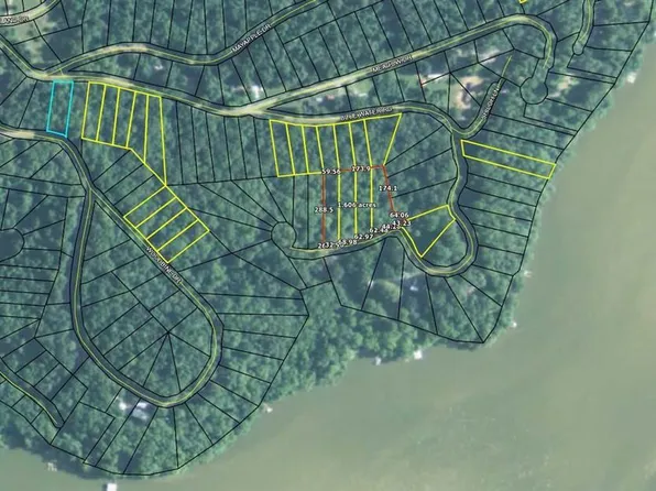 4H Meadow Dr, Cadiz, KY 42211