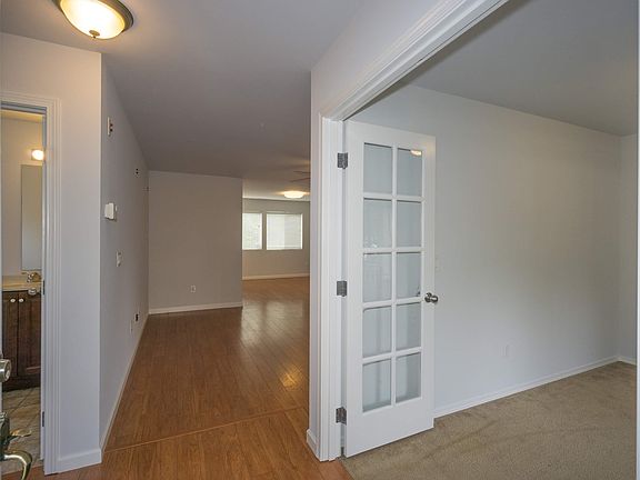 4th image of 9021 228th Way NE