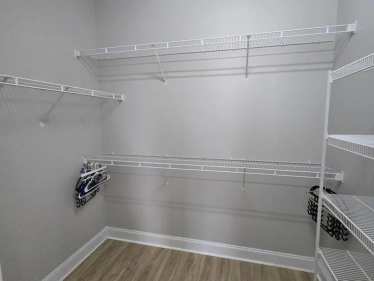 18 Castlewood Dr — Photo 7