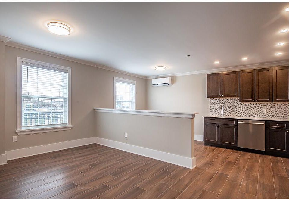 1163 Montauk Hwy Copiague, NY, 11726 Apartments for Rent Zillow