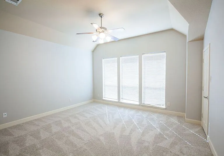 5124 Belmont Ave — Photo 29