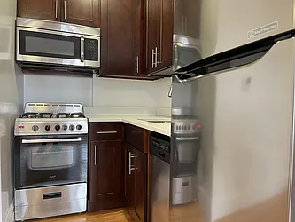 Rented by Hillel Realty Group