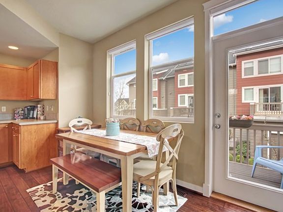 4th image of 1764 24th Ave NE