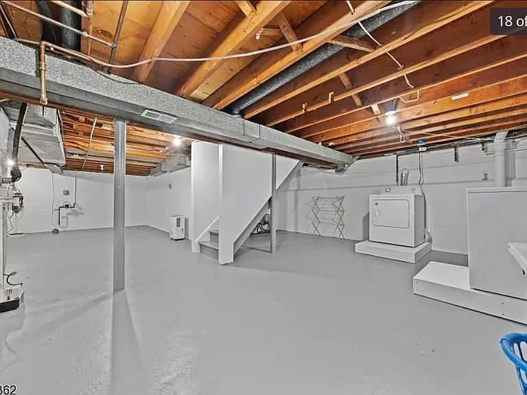 119 Walton Ave — Photo 19
